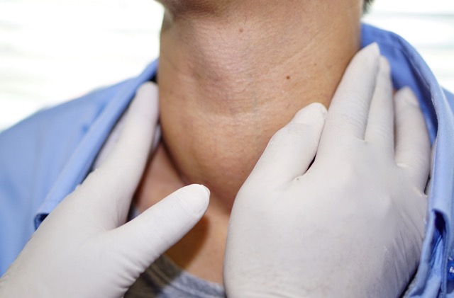 Hyperthyroïdie : Aliments à éviter pour les hommes